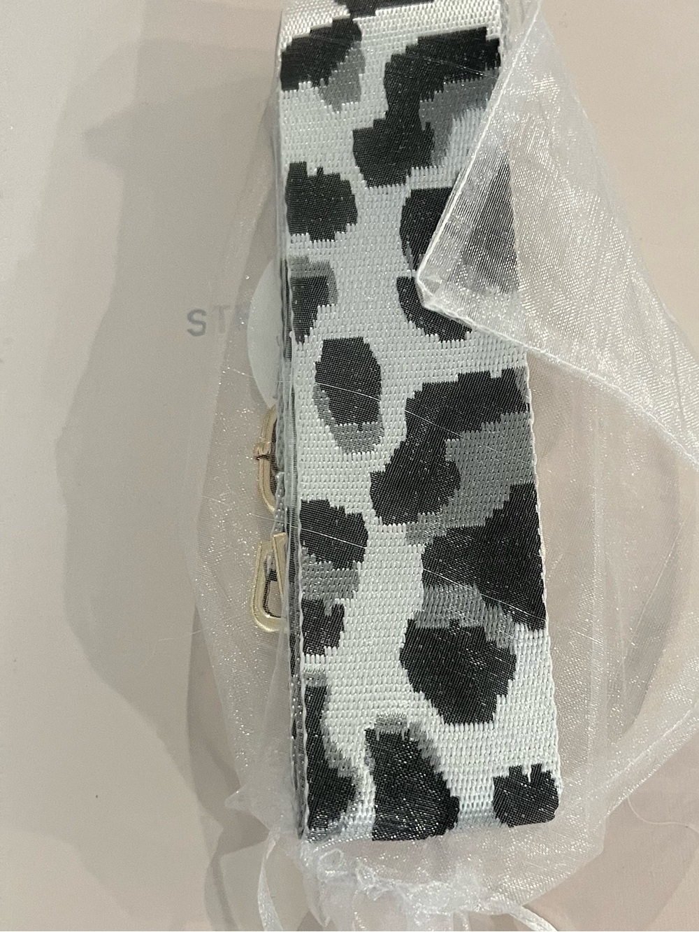 Silver Leopard Print Bag Strap with Gold Hardware - New in Orig Packaging - Picture 7 of 9
